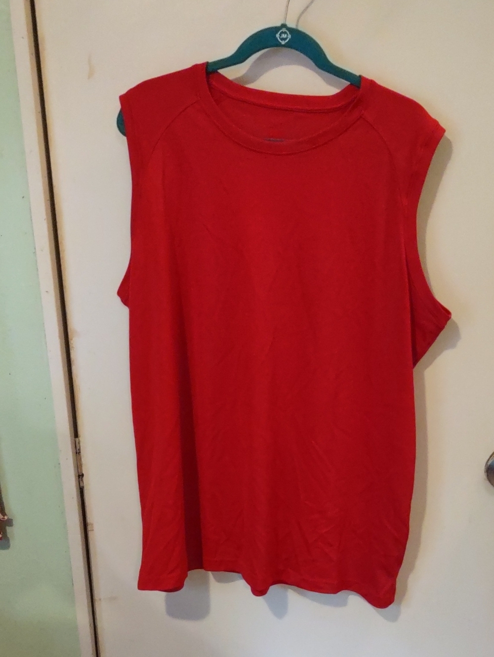 Women's Red Sleeveless Crewneck Top